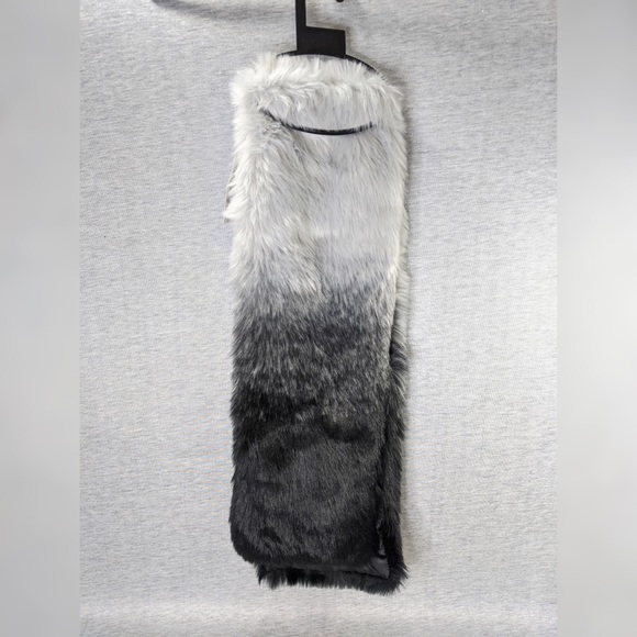 5x 👯♀️Host Pick⚡️ INC InternationalConcepts OmbreFauxFur Stole - Picture 3 of 6